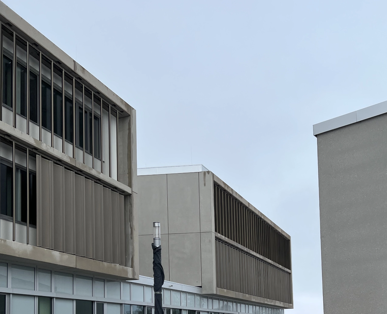Sonnenstandnachführung an Schulen von BMS gewinnt 1. Platz im Realisierungswettbewerb